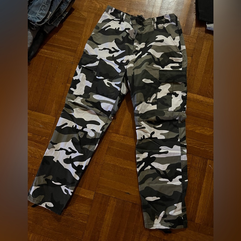 Camo pants